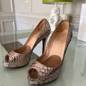 Christia louboutin rose gold python open toe platform heel